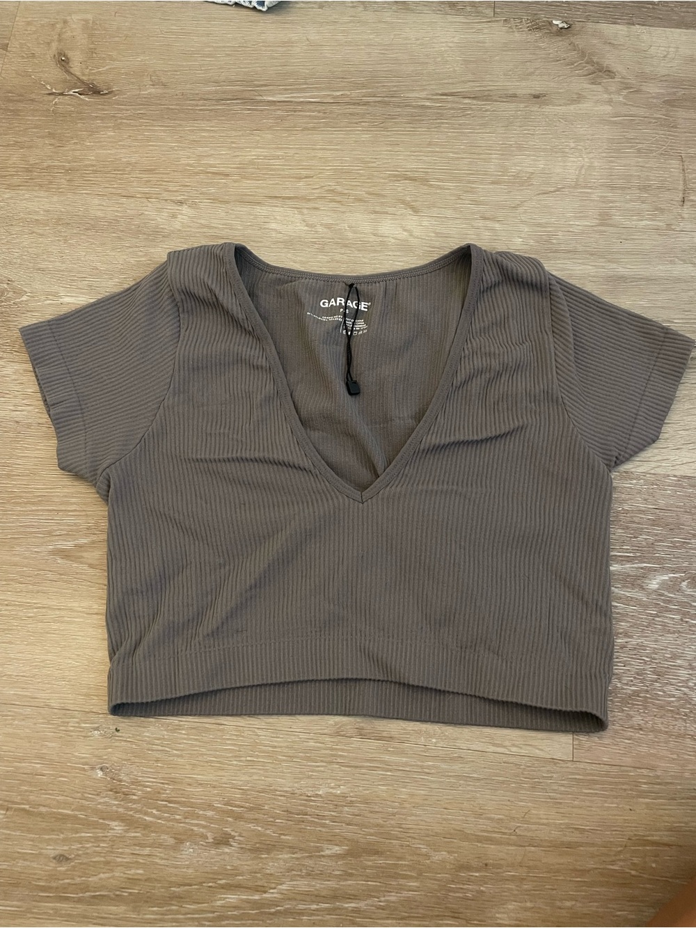 Garage Ribbed V-Neck Crop Top in Taupe Brown